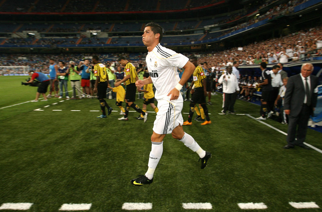 Ezen a napon: Cristiano Ronaldo bemutatkozik Habfehérben