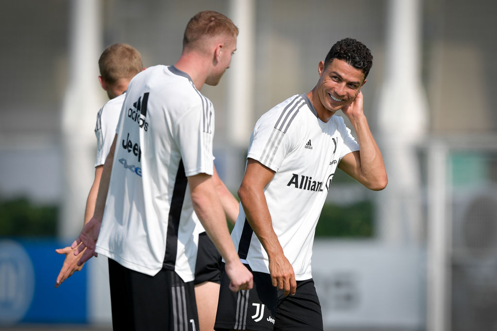 Cristiano Ronaldo: PSG vagy Real Madrid – sajtóhír