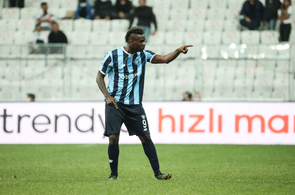 Mario Balotelli jelezte, ő bizony nem hülye! – videóval