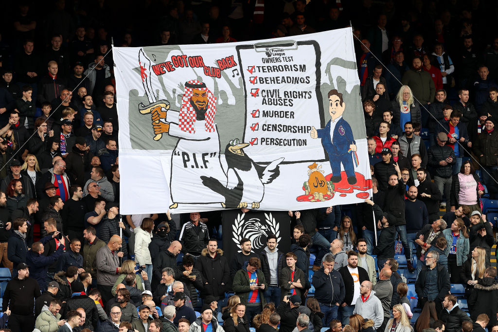 Eljárás indul a Crystal Palace szurkolói ellen