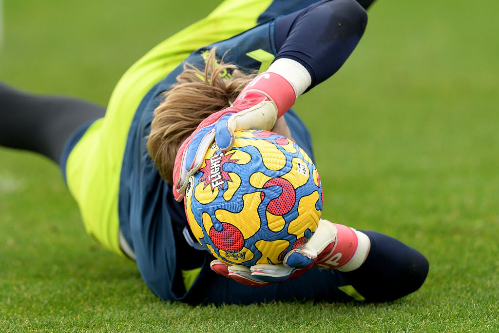 Premier League: újabb borzalmas labdával sokkol a Nike