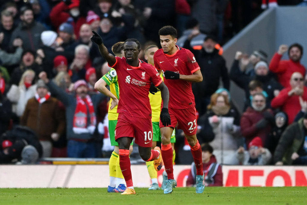 Bombasztikus ollózással köszönt be Sadio Mané! – videó
