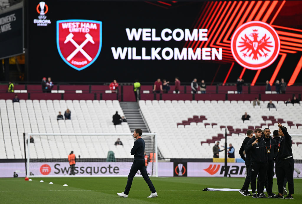 El: az Eintracht Frankfurt szurkolói most Kelet-Londont foglalták el – VIDEÓ