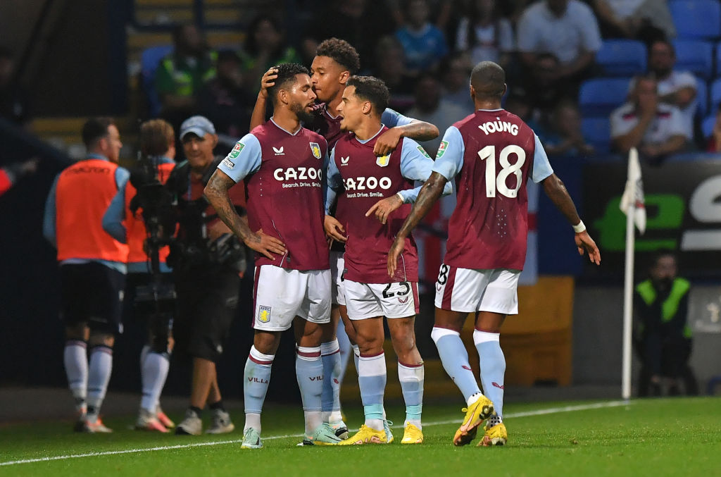 PL: hiába az Arsenal érdeklődése, hosszabbított a Villa kulcsembere! – hivatalos