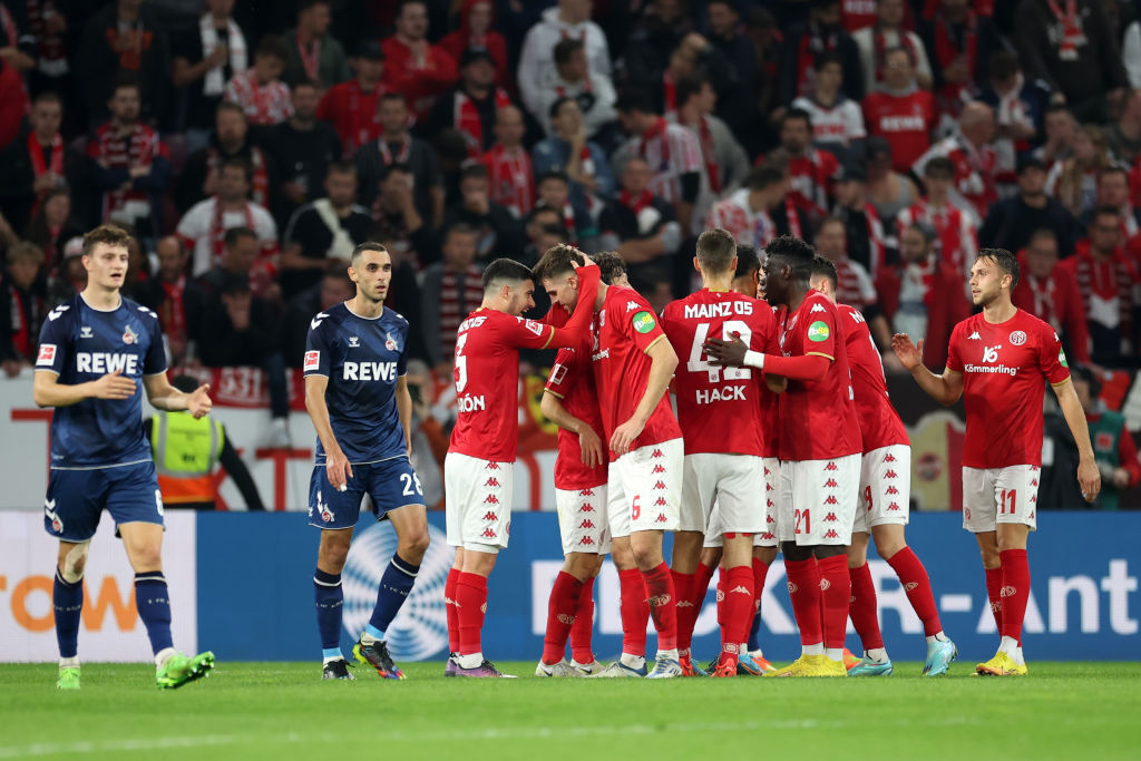 Bundesliga: 5-0-val indult a német hétvége – VIDEÓVAL