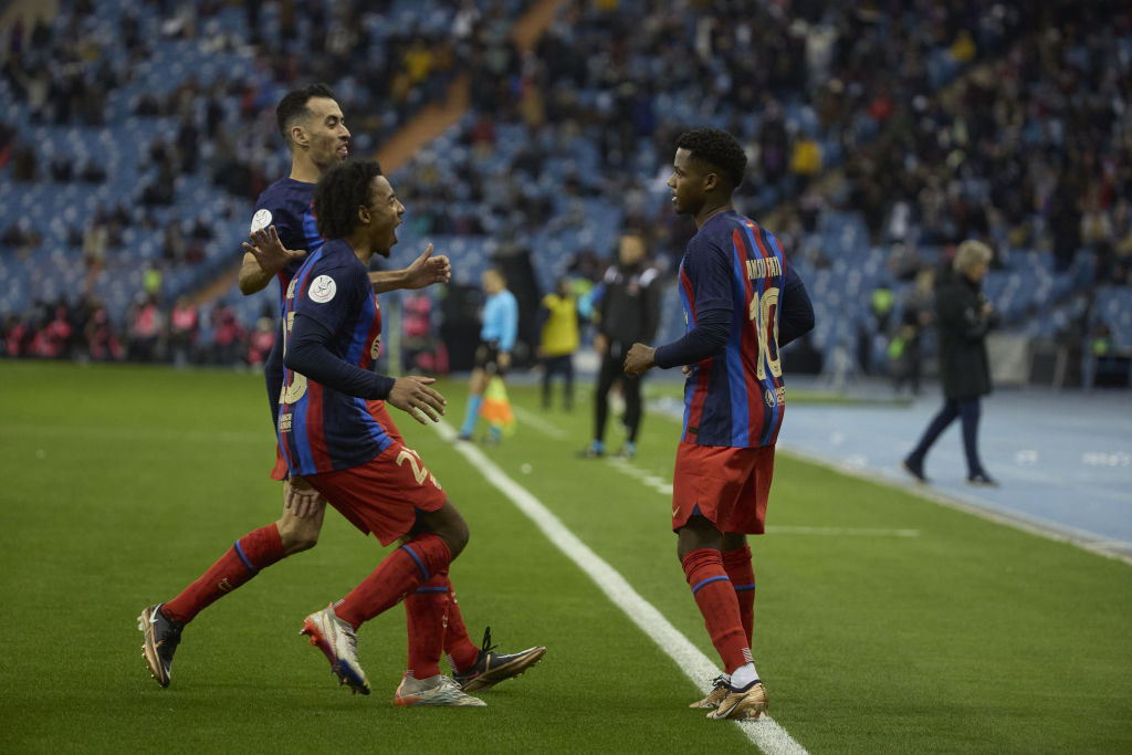 Spanyol Szuperkupa: büntetőpárbaj után jutott a döntőbe a Barcelona! – videóval