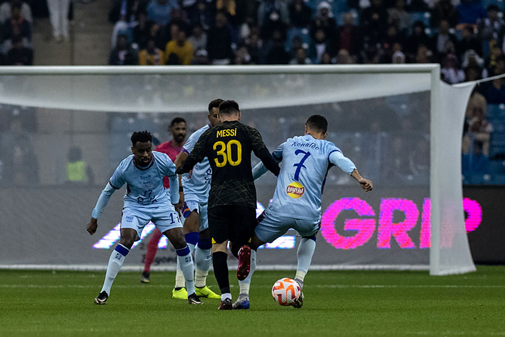 Lionel Messi azonnal beköszönt Cristiano Ronaldo csapata ellen! – videó