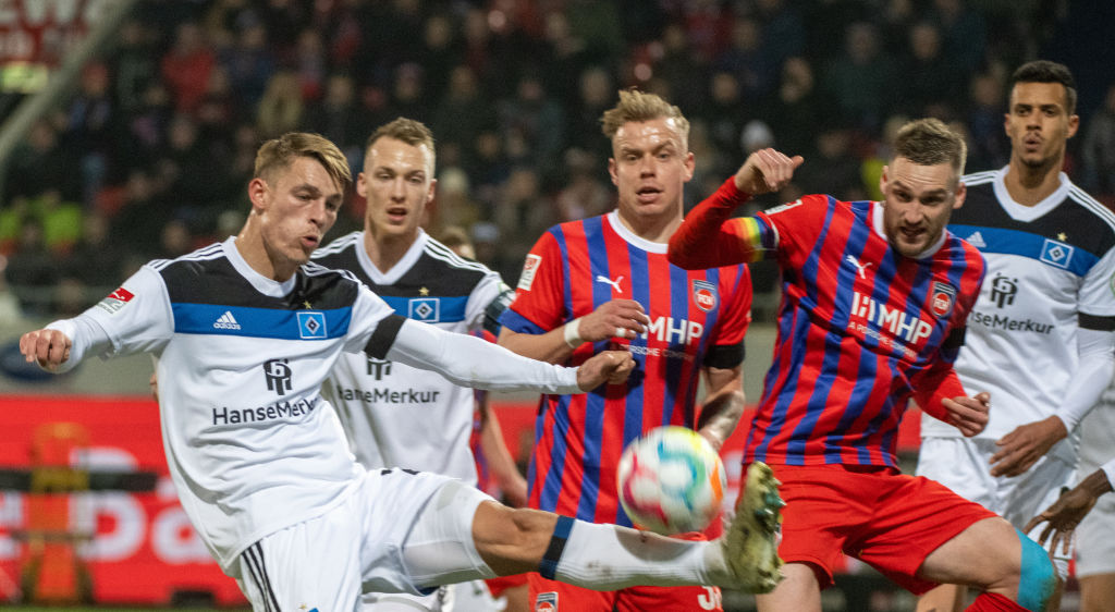 2. Bundesliga: Németh András ismét betalált, háromgólos hátrányból állt fel a HSV! – videóval