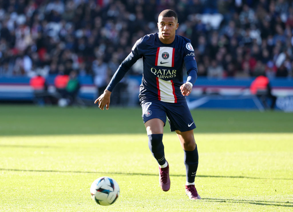 Ligue 1: Mbppé duplájával győzött idegenben a PSG – videóval