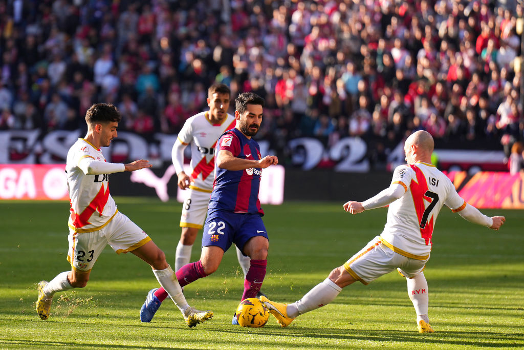 La Liga: egy öngól mentett pontot a Barcelonának a Rayo ellen – videóval