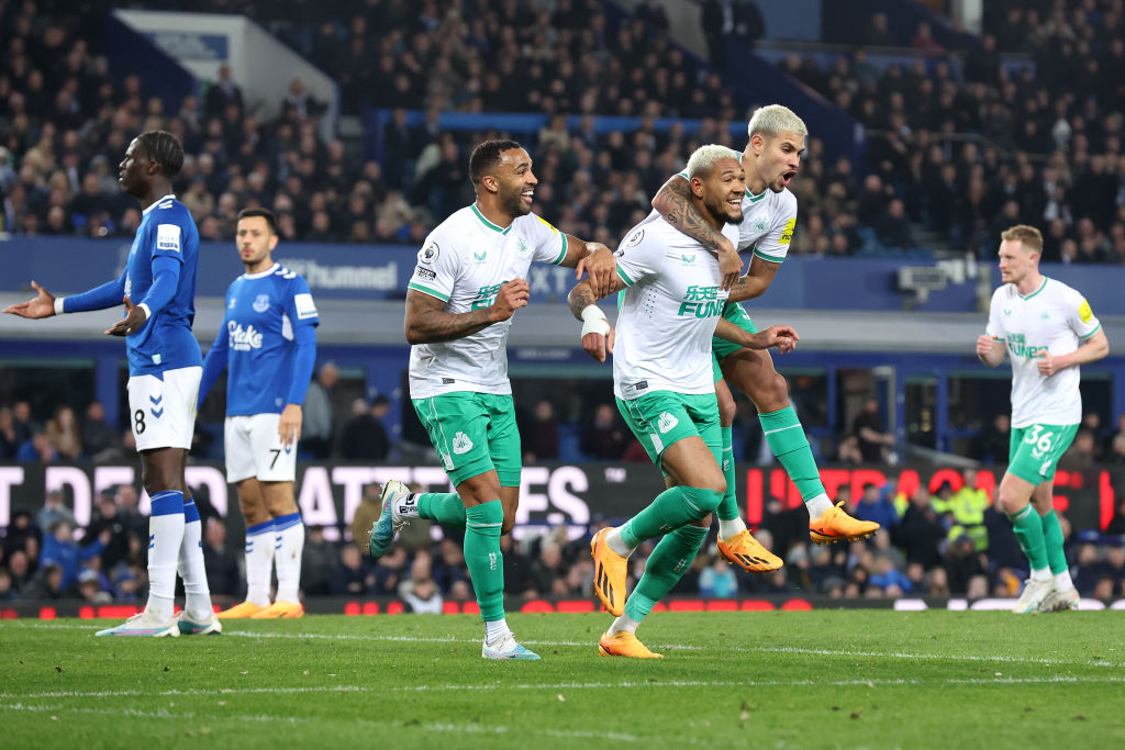 Szerződést hosszabbítana braziljával a Newcastle United! – sajtóhír