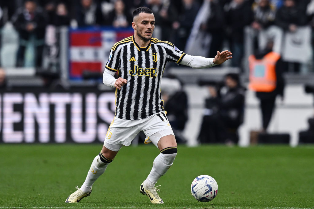 A Fenerbahce kölcsönvette a Juventus mellőzött szerb válogatott szélsőjét! – hivatalos