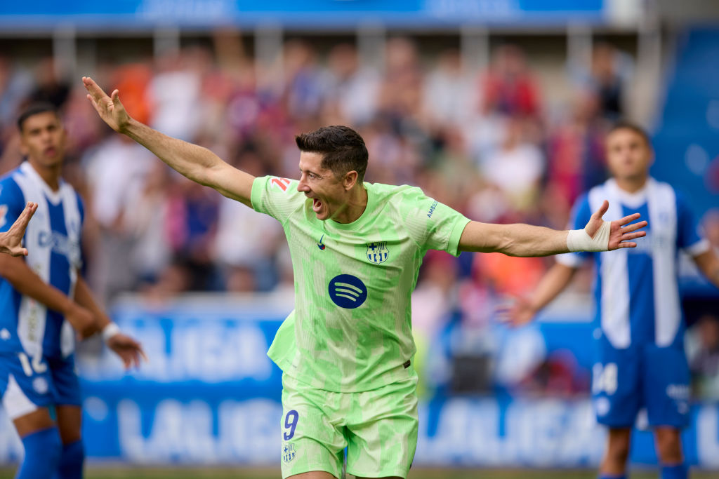 La Liga: Lewandowski mesterhármasával aratott magabiztos győzelmet a Barcelona az Alaves ellen – videóval