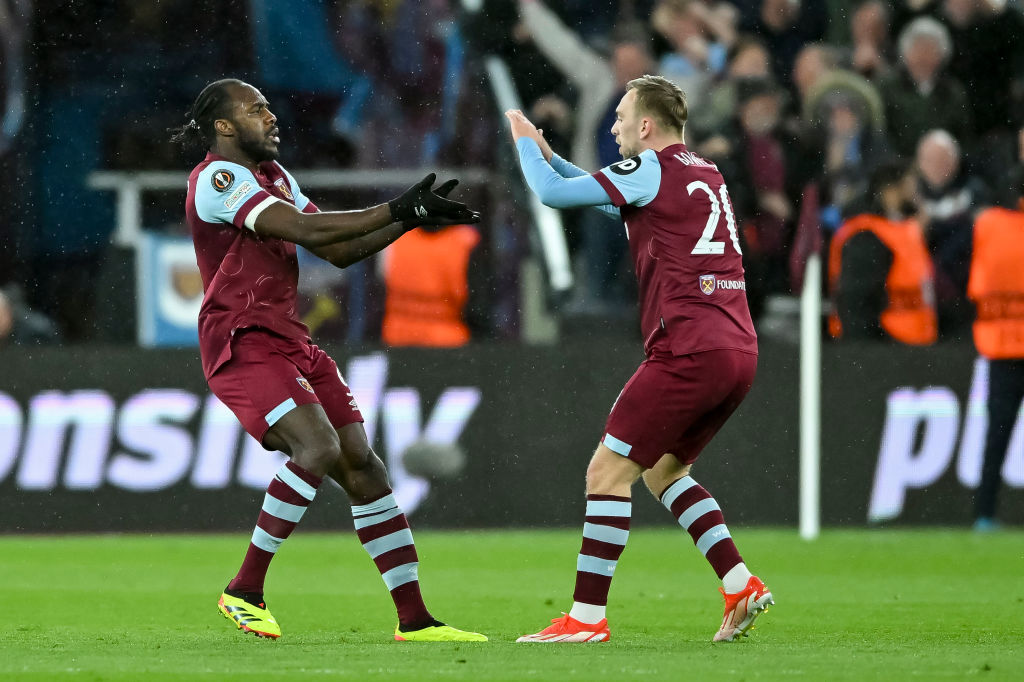 PL: a West Ham szerződést hosszabbítana rutinos csatárával! – sajtóhír