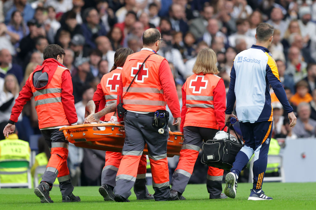 Hordágyon hagyta el a pályát a Real Madrid kulcsjátékosa