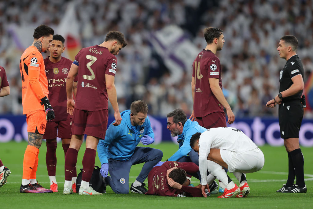 Hosszabb időre kiesett a Manchester City védője