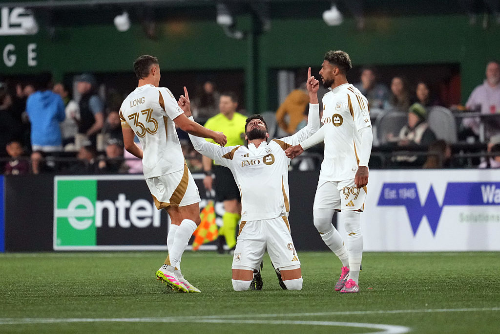 VIDEÓ: Giroud szabadrúgásból szerezte meg az első gólját az MLS-ben