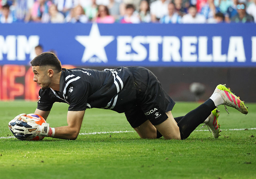 A spanyol élvonalból igazolna hálóőrt az Aston Villa – sajtóhír
