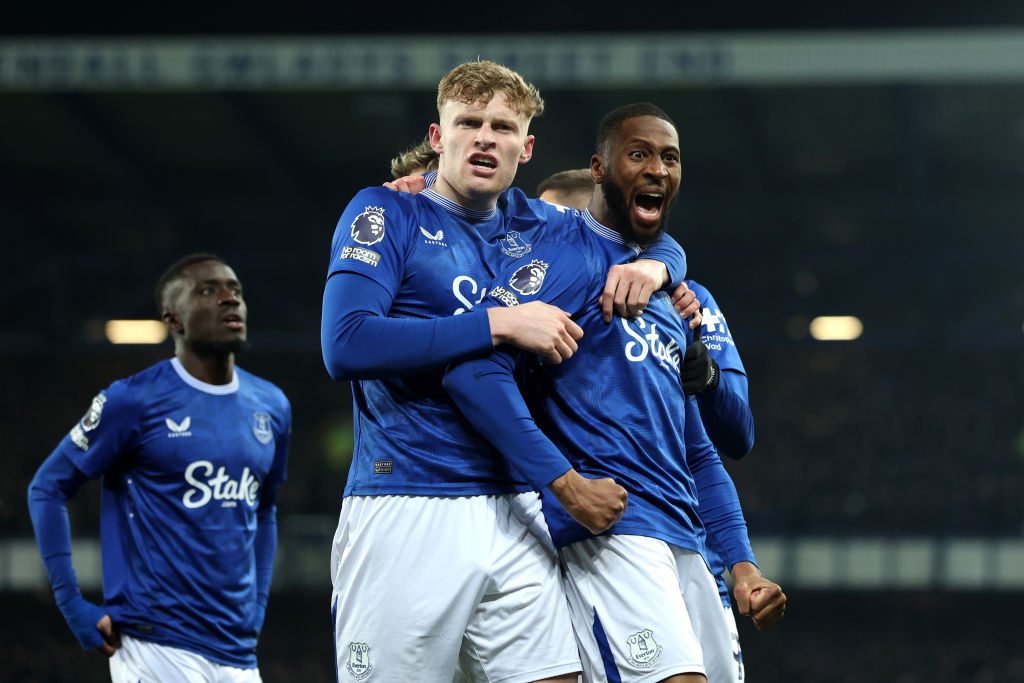 Az Everton szerződést hosszabbítana egyik legértékesebb játékosával – sajtóhír
