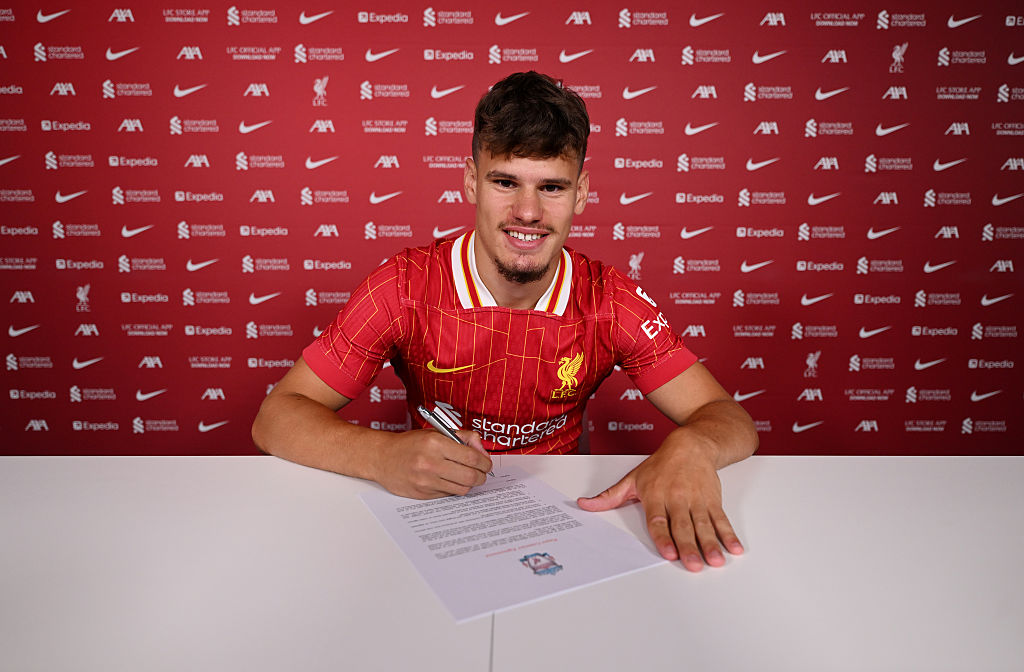 Milos Kerkez a Liverpool játékosa! – hivatalos