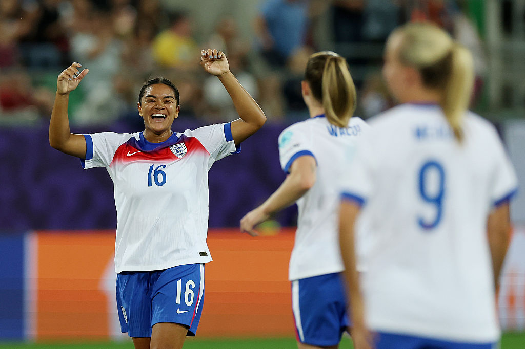 Női Eb: a FIFA elnöke segítséget ígért az angoloknak a rasszizmus ellen