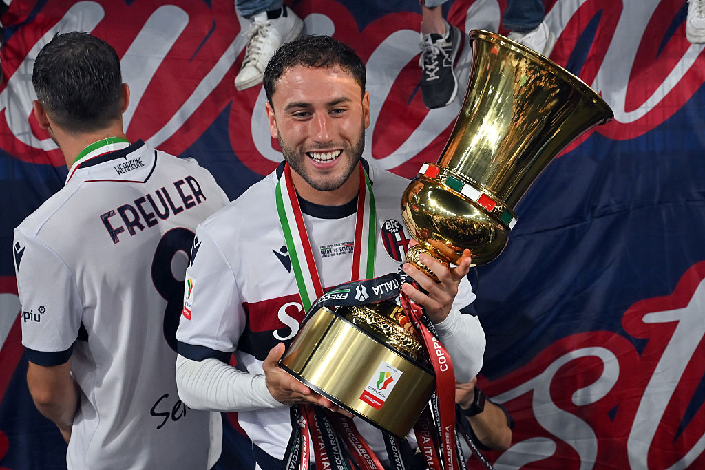 Davide Calabria a Premier League-ben köthet ki – sajtóhír