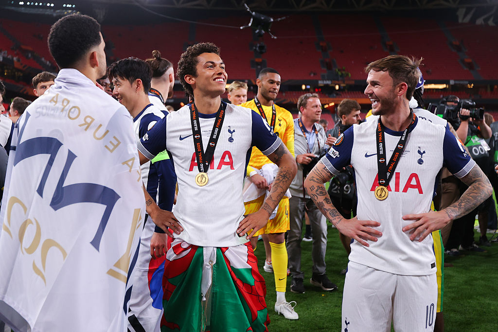 PL: súlyosan megsérült a Tottenham középpályása! – Hivatalos