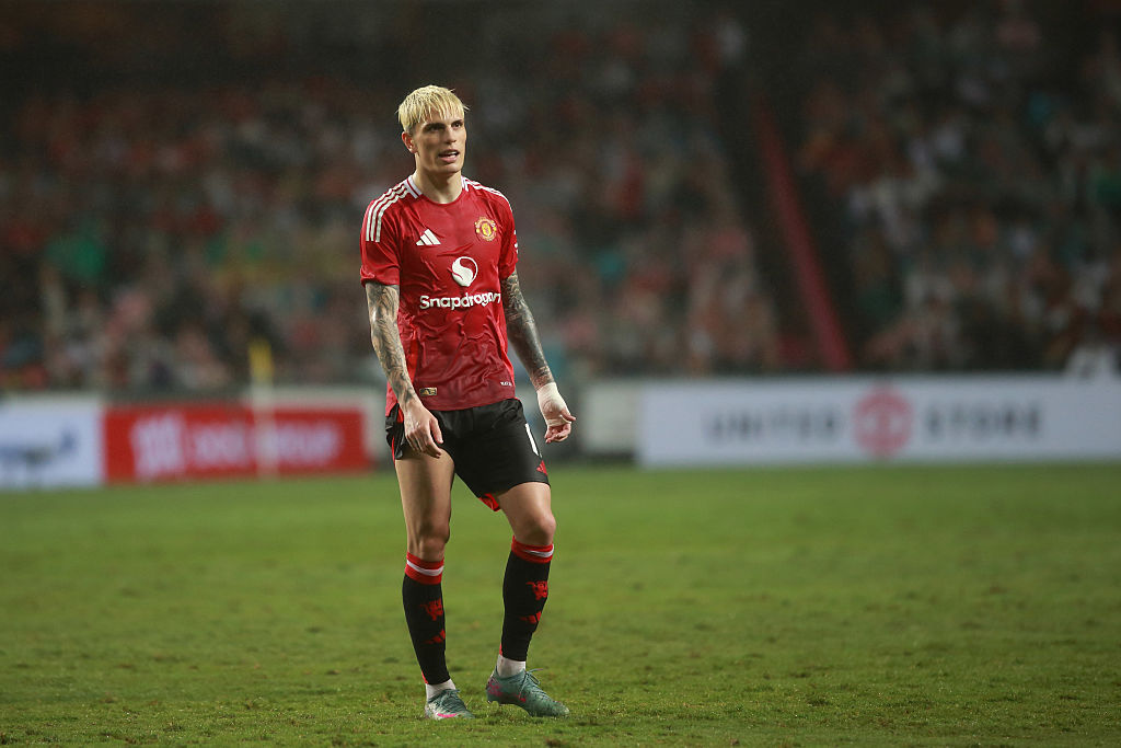 Manchester United: eldőlhetett, hol folytatja Alejandro Garnacho – sajtóhír