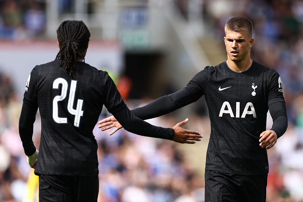 Bundesliga: a Hamburg kölcsönvette a Tottenham tehetséges védőjét! – HIVATALOS
