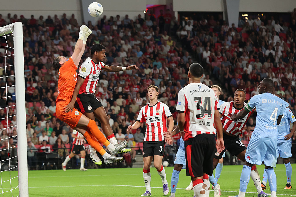 Eredivisie: a PSV és a Feyenoord hibátlan maradt – KÖRKÉP