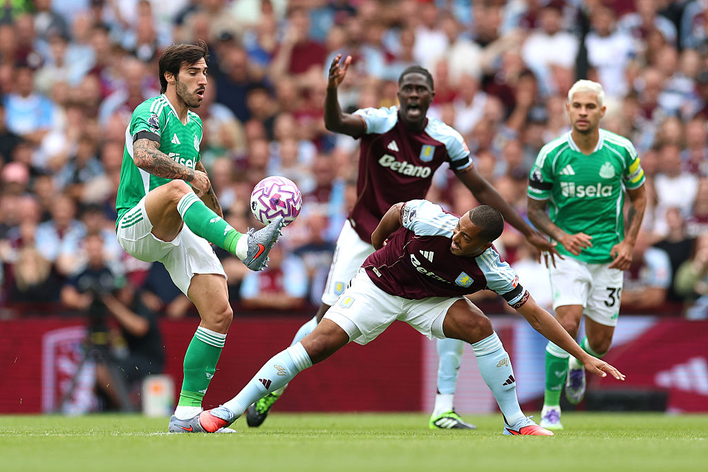 PL: egy ponttal távozott a Villa Parkból a Newcastle United!