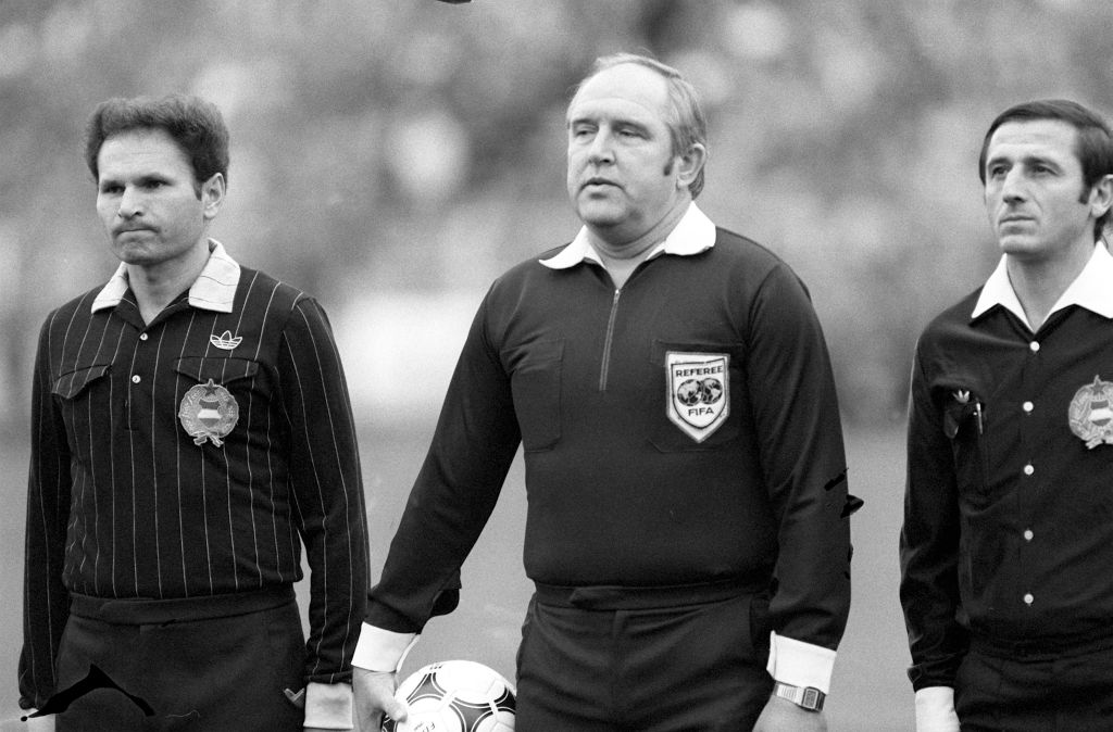 90 évvel ezelőtt született a legendás magyar játékvezető