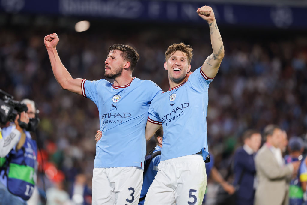 Szerződést hosszabbítana hátvédjével a Manchester City – sajtóhír