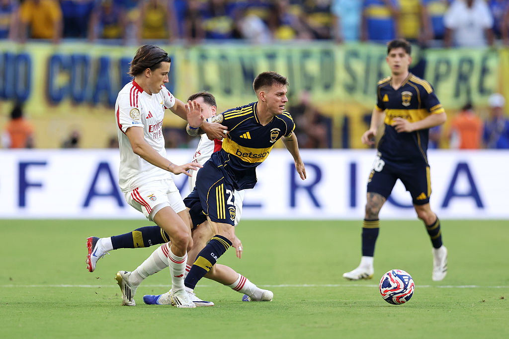 Két európai csapat verseng a Boca Juniors középpályásáért – sajtóhír