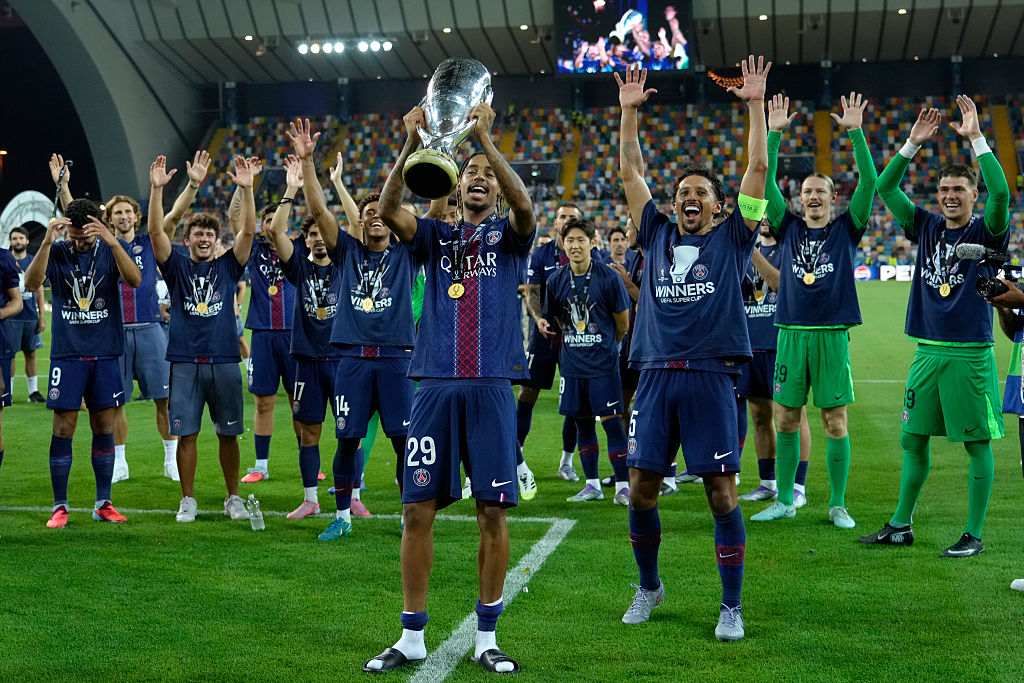 Ligue 1: szerződést hosszabbítana támadójával a Paris Saint-Germain! – sajtóhír