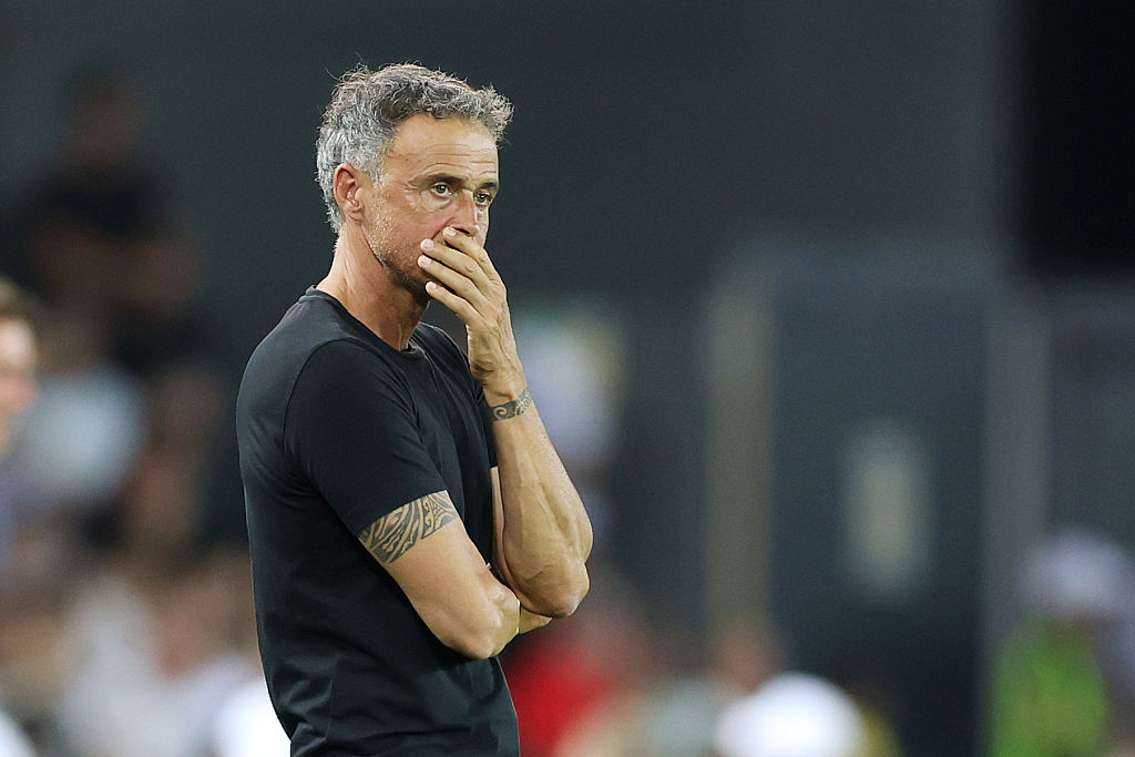 Súlyos balesetet szenvedett a PSG vezetőedzője