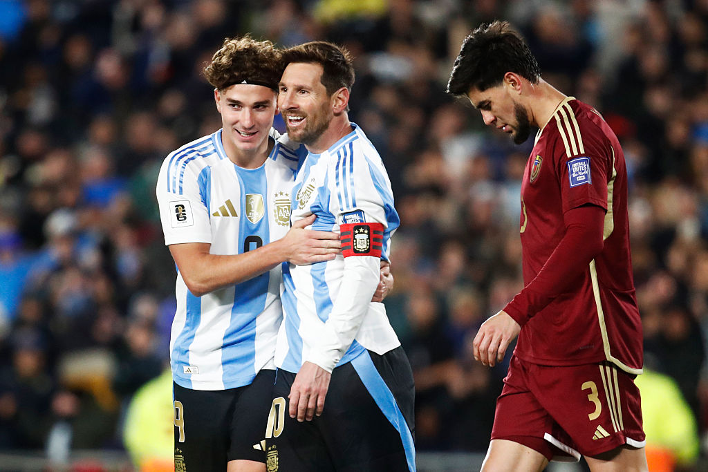 Vb 2026: Messi két góllal búcsúzott az argentin válogatottól az utolsó hazai selejtezőjén – videóval