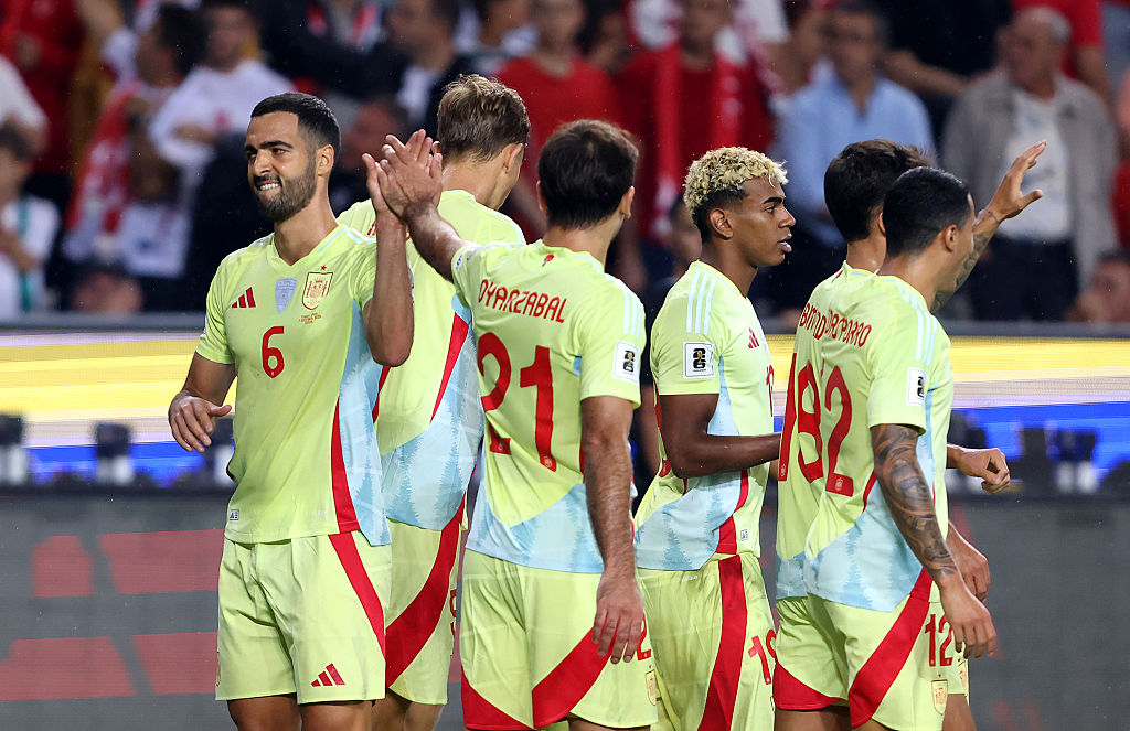 FIFA-világranglista: a spanyolok átvették a vezetést, a magyar válogatott három helyet rontott
