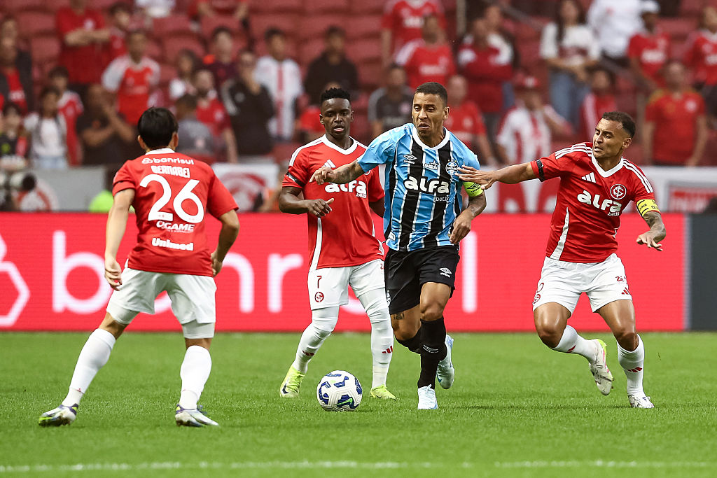 Campeonato Brasileiro: ötgólos városi rangadót nyert a Grémio az Internacional otthonában – videóval