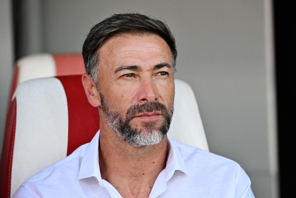 Négy hónap után távozik a kispadról az Inter és a Valencia egykori játékosa – sajtóhír Négy hónap után távozik a kispadról az Inter és a Valencia egykori játékosa – sajtóhír