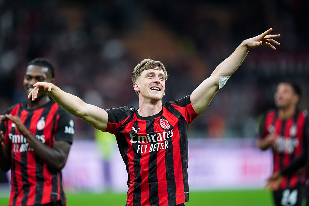 Támadója szerződésének a meghosszabbításán dolgozik az AC Milan – sajtóhír