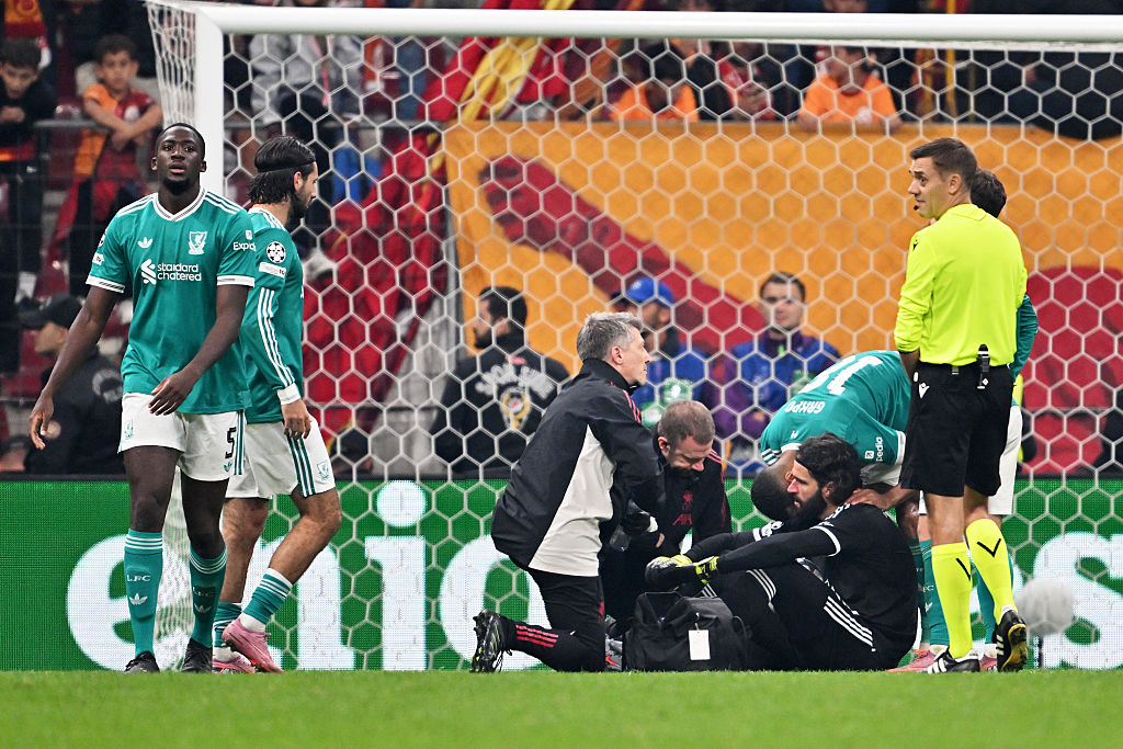 Liverpool: Alisson pár hétig nem léphet pályára sérülés miatt