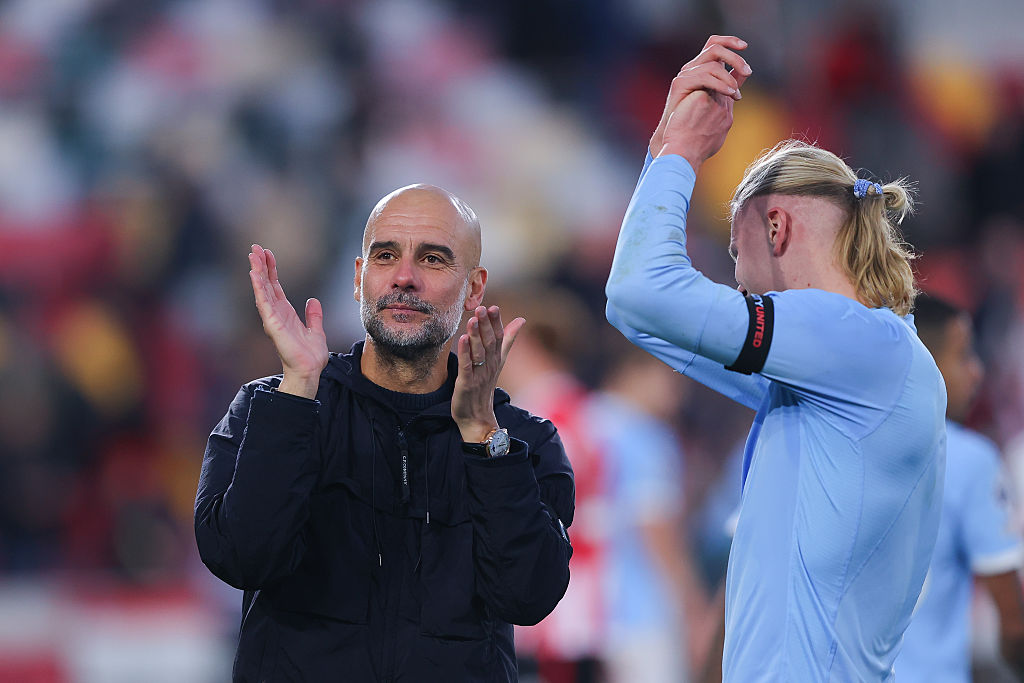 Guardiola két legendás edzőt lekörözve írt történelmet az angol élvonalban
