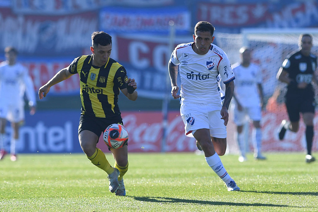 A Penarol kétgólos hátrányból egyenlített a Nacional ellen, nem dőlt el az uruguayi bajnoki döntő – videóval