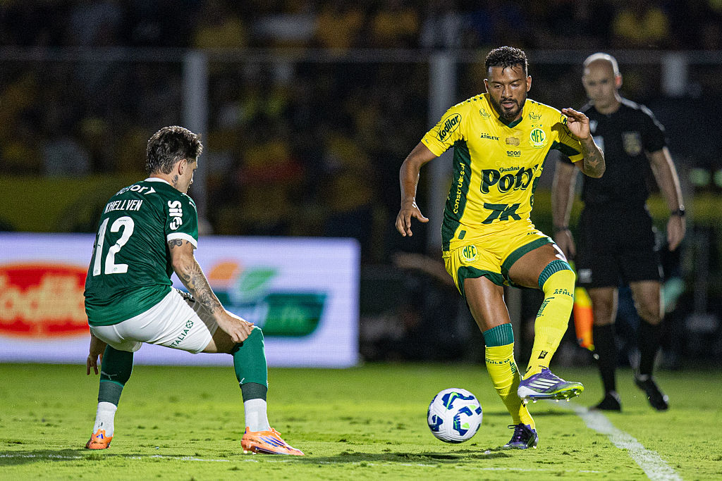 Campeonato Brasileiro: Vitor Roque ollózása ellenére kikapott a Palmeiras a meglepetéscsapattól – videóval