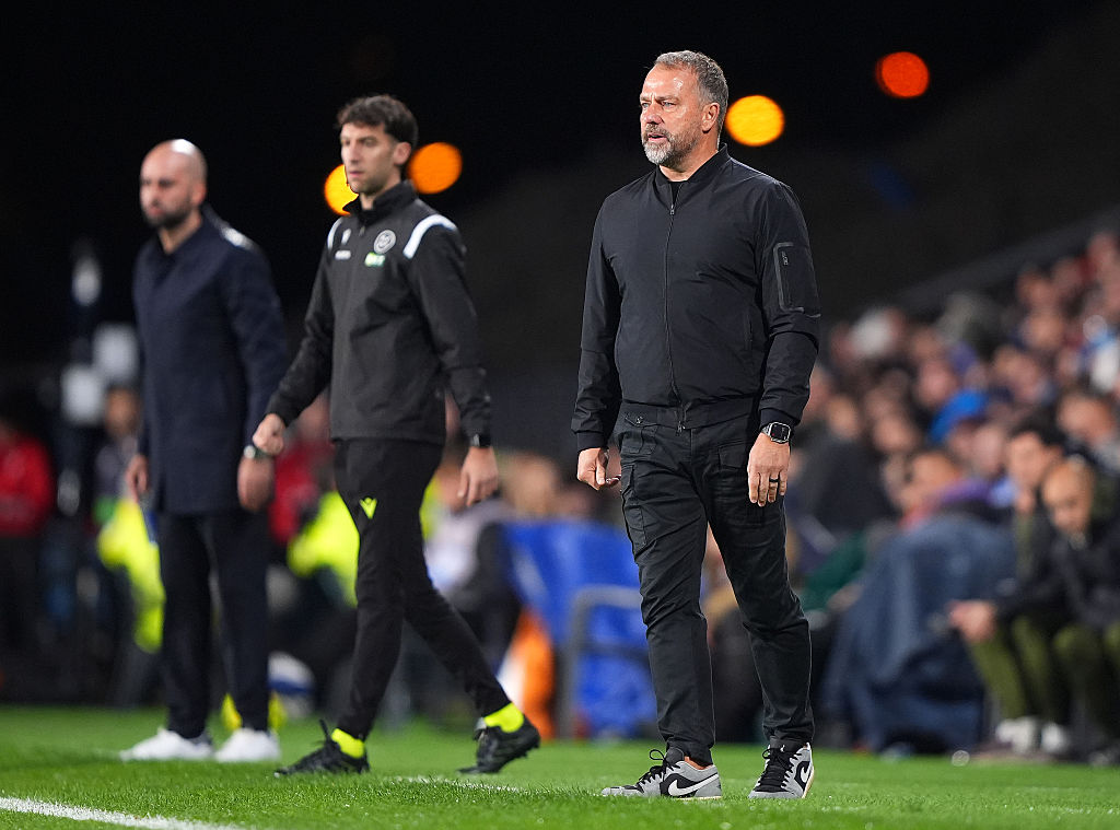 Hansi Flick: „Boldog vagyok, hogy nyomás alá tudjuk helyezni a listavezetőt!”