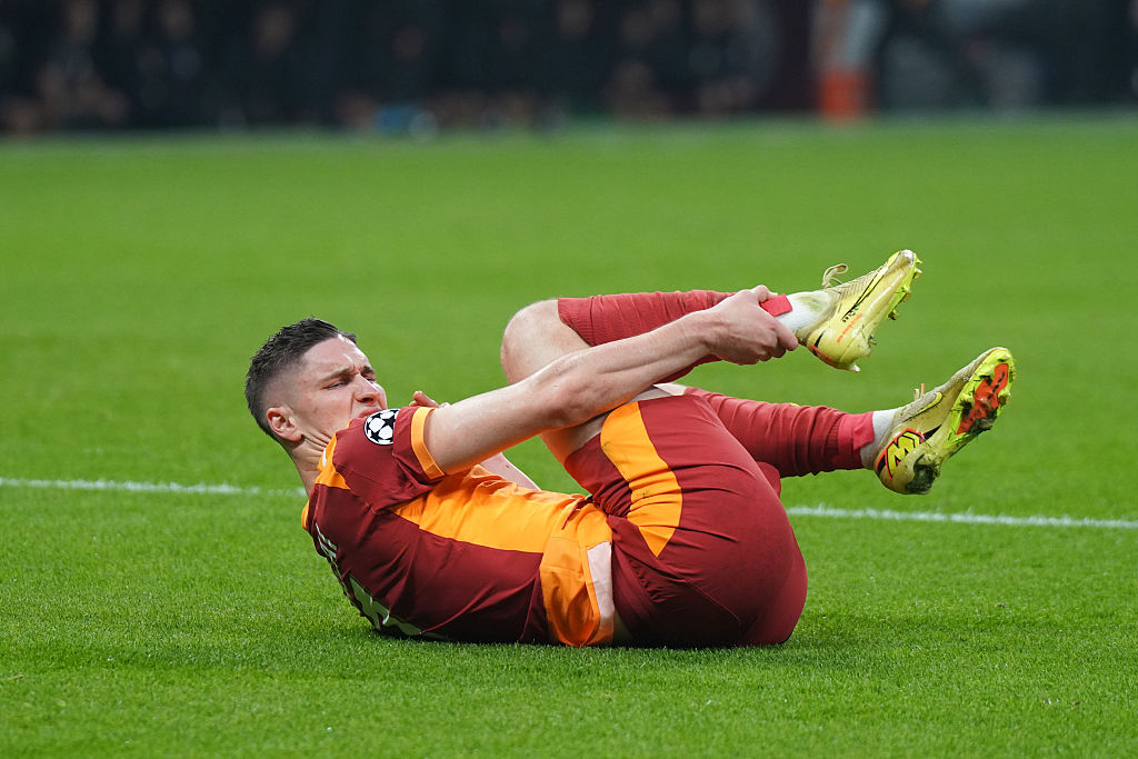 Kétmeccses eltiltást kapott a magyar válogatott játékosa, miután fejbe rúgta ellenfelét – HIVATALOS