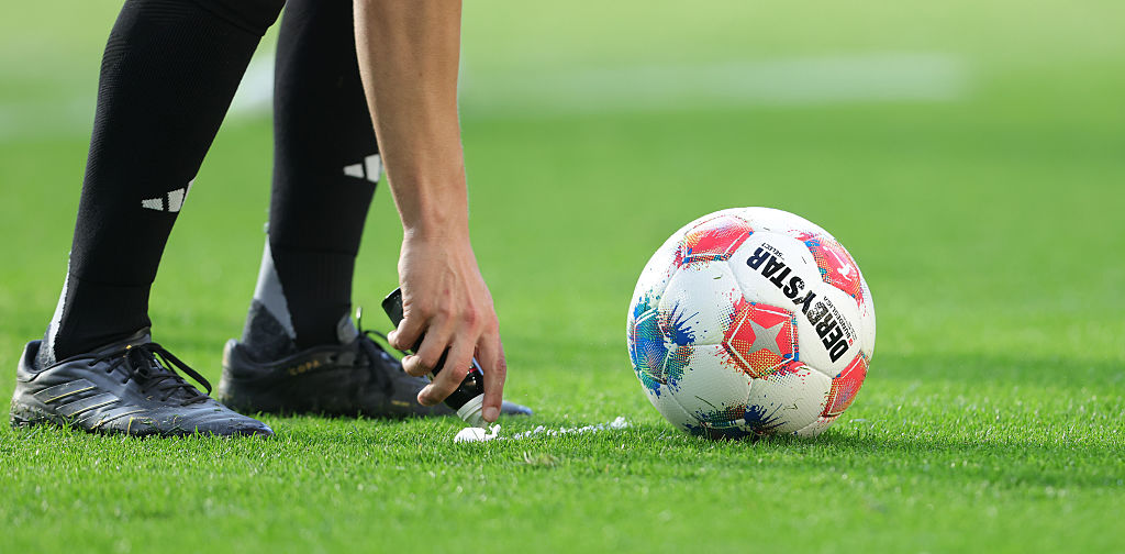 Kl: először vezet mérkőzést a sorozatban a magyar játékvezető – HIVATALOS