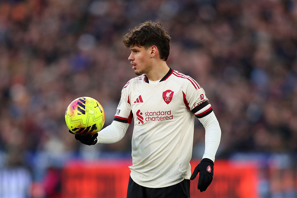 Arne Slot: „nem meglepő, hogy Kerkeznek a meccs végére begörcsölt a lába…”