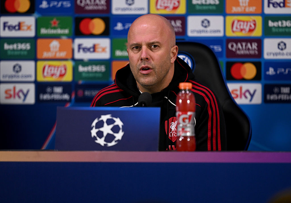 Arne Slot: „Salah most nem utazott velünk, nem tudom, hogy hétvége megoldódik-e az ügye…”